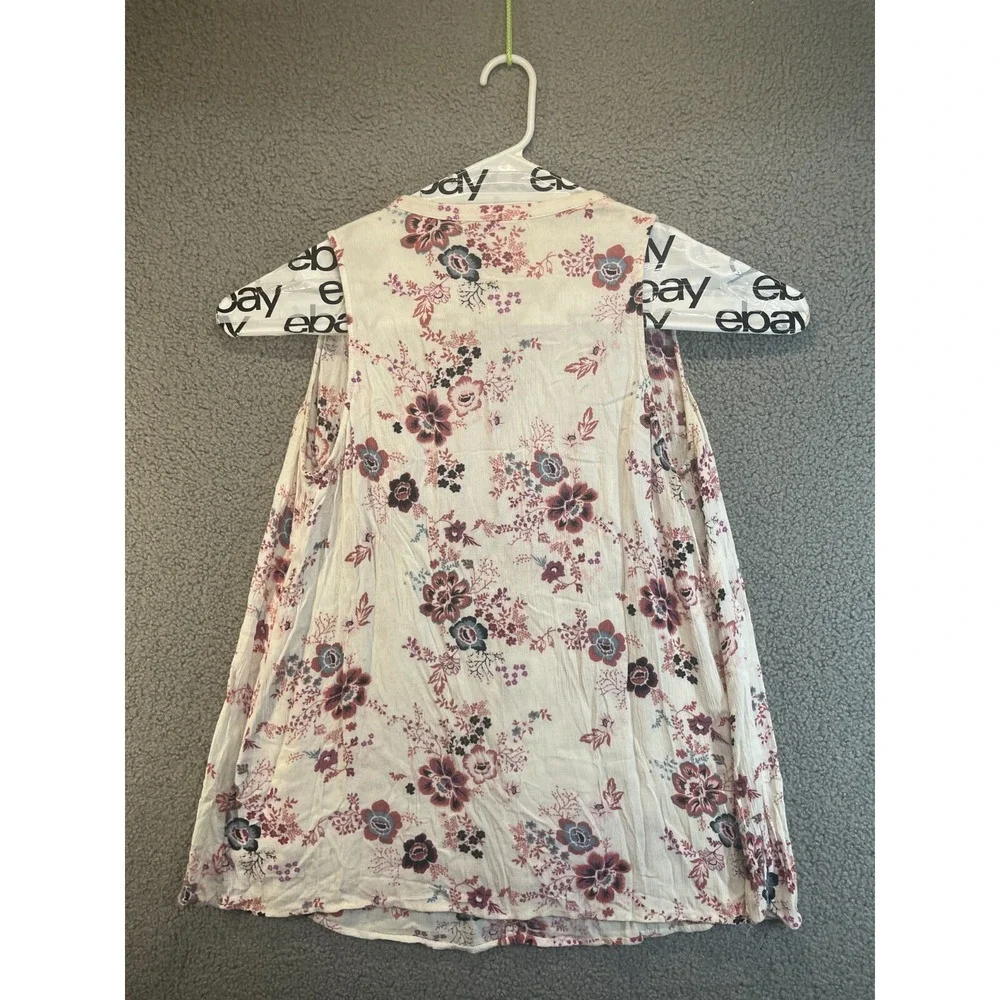 Gypsies & Moondust‎ Shirt Size Large White with Floral Design